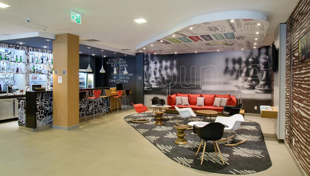 Ibis Rio Vermelho 3*